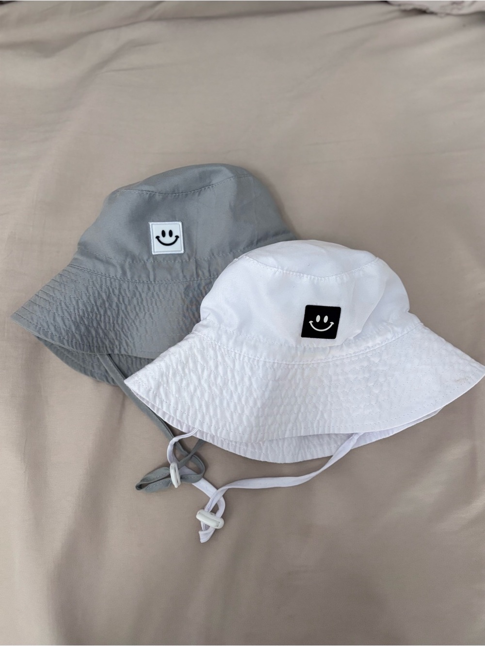 Kids Smile Bucket Hat (2) - White and Light Gray